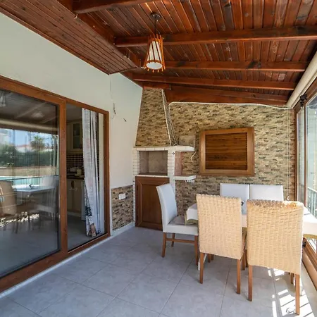 Magnificent Close To The Beach With Backyard And Private Pool In Fethiye, Mugla * فتحية