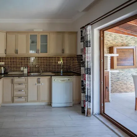 شقة Magnificent Close To The Beach With Backyard And Private Pool In Fethiye, Mugla