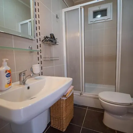 Magnificent Close To The Beach With Backyard And Private Pool In Fethiye, Mugla *